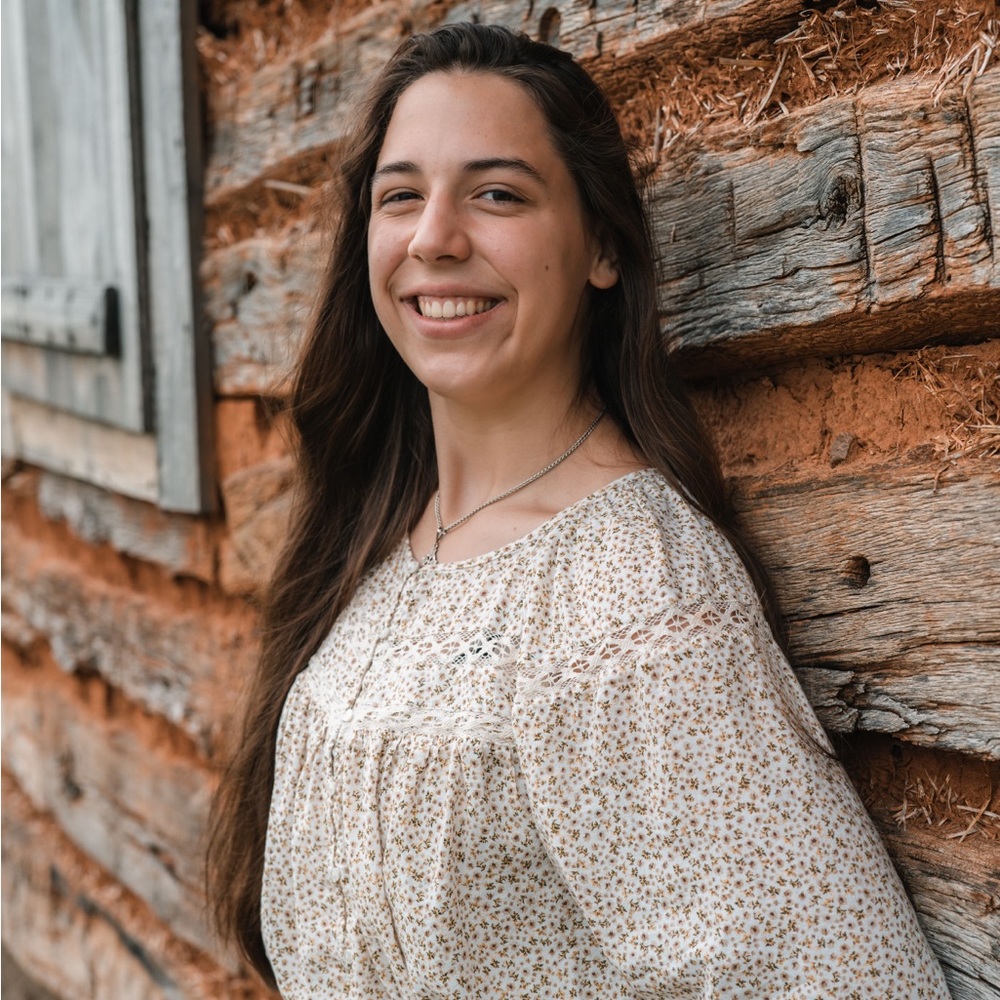 Meet your Posher, Thea